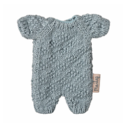 Maileg - Strikket dragt blå - Kanin size micro. Legetøj